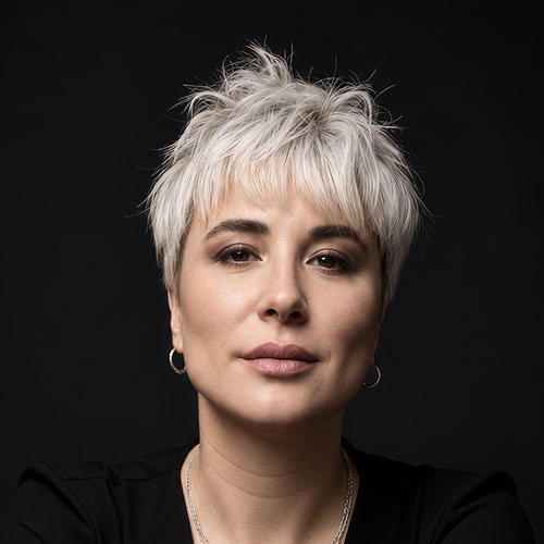Deniz Türkeri (Moderatör)